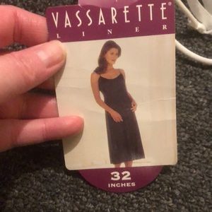 Vintage Vassarette Liner White Ice 32” Nylon Made in USA Slip 36 NWT Bridal